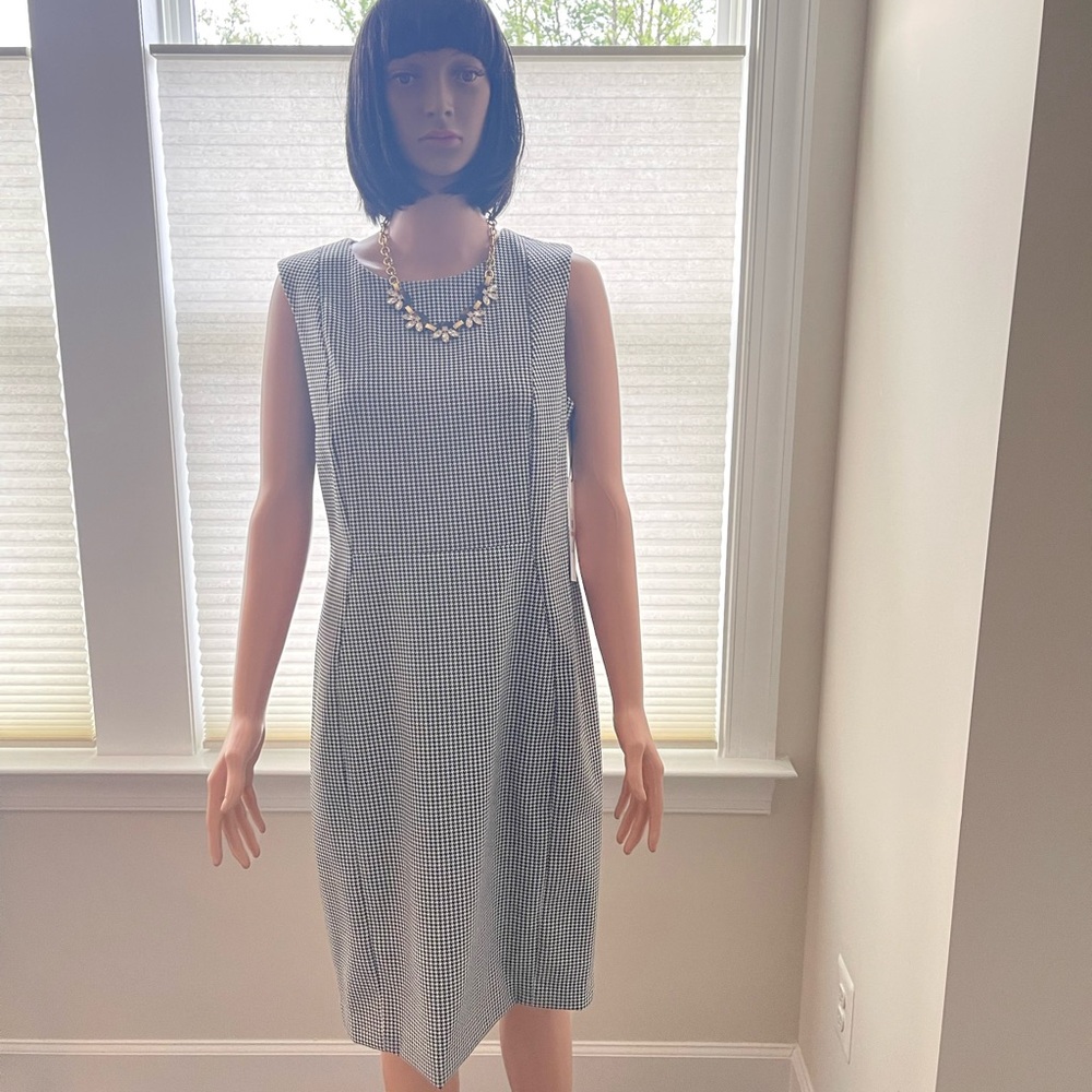Calvin Klein Gray Sleeveless Sheath Dress